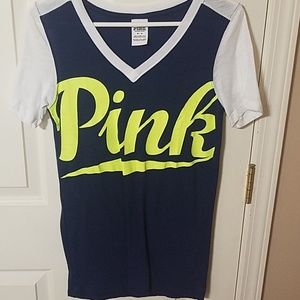 Pink v-neck short sleeve shirt